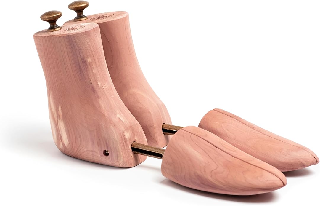 Cobbler's Choice Men's Cedar Boot Tree - All Natural Aromatic Cedar Wood - Premium Construction & Unbeatable Quality