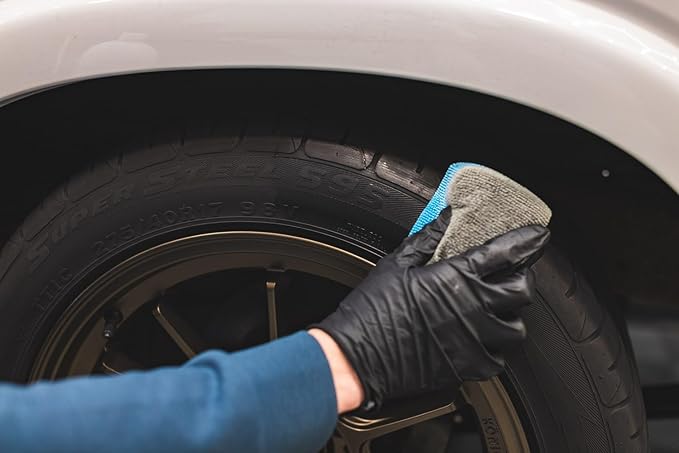 P & S PROFESSIONAL DETAIL PRODUCTS - Dressed Tire Finish - Water Based - 5 Gallon.