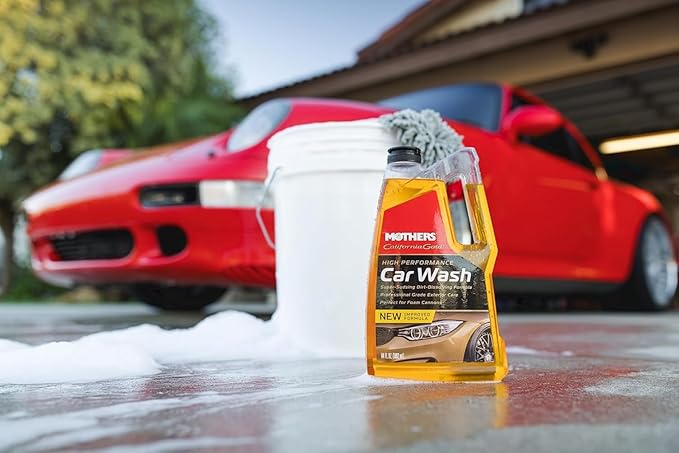 Mothers California Gold High Performance Car Wash, 64 oz. — pH Balanced, Eco-Friendly, Super-Sudsy, Foam Cannon, Safely Cleans Without Stripping Wax, Sealant or Coating, Removes Dirt & Grime (05664)