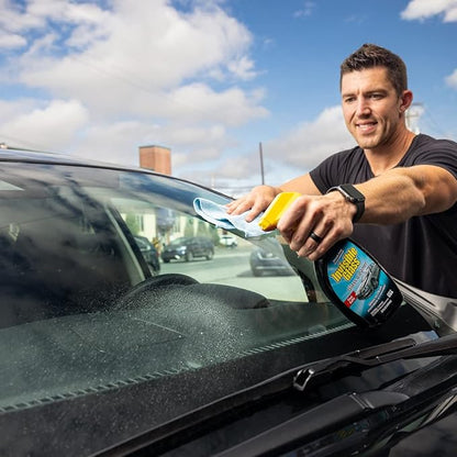 Invisible Glass 92164-4PK Premium Glass Cleaner Spray for Car Windshields and Windows, Automotive and Home Window Cleaner, Streak-Free, Ammonia-Free, Tint-Safe – 22 fl oz (Pack of 4)