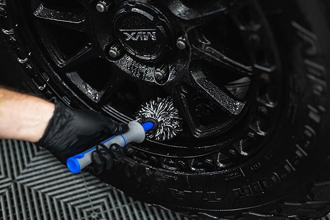 Detail Factory - Wheel Brush Mini with Interchangeable Microfiber Covers - Ultra-Soft Cleaning, Washing and Detailing Wheels, Tires, and Rims - Avalanche
