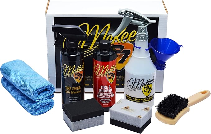 McKee's 37 MK37-415-KIT Enthusiast's Detailing Kit Cleaner + Tire Shine