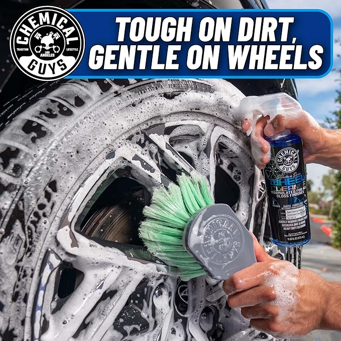 Chemical Guys Signature Series Wheel Cleaner 32 oz Natural Citrus-Based Wheel & Tire Cleaner, Safe for Painted, Powder-Coated & Polished Finishes, Removes Brake Dust & Grime