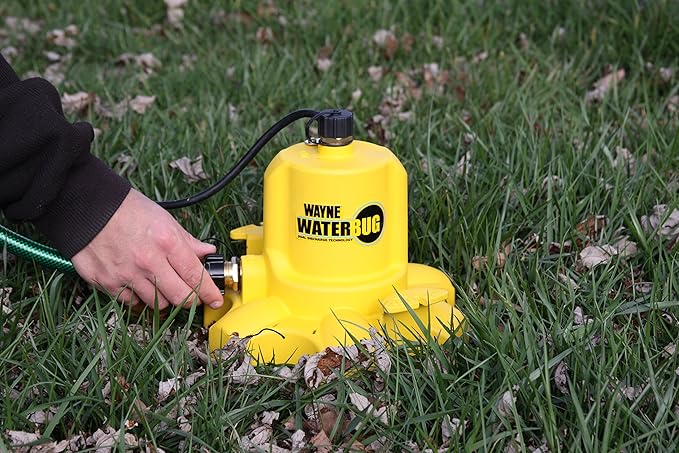 WAYNE - WaterBUG 1/6 HP 1350 GPH Submersible Pump with Multi-Flo Technology - Water Removal and Transfer Pump, Yellow