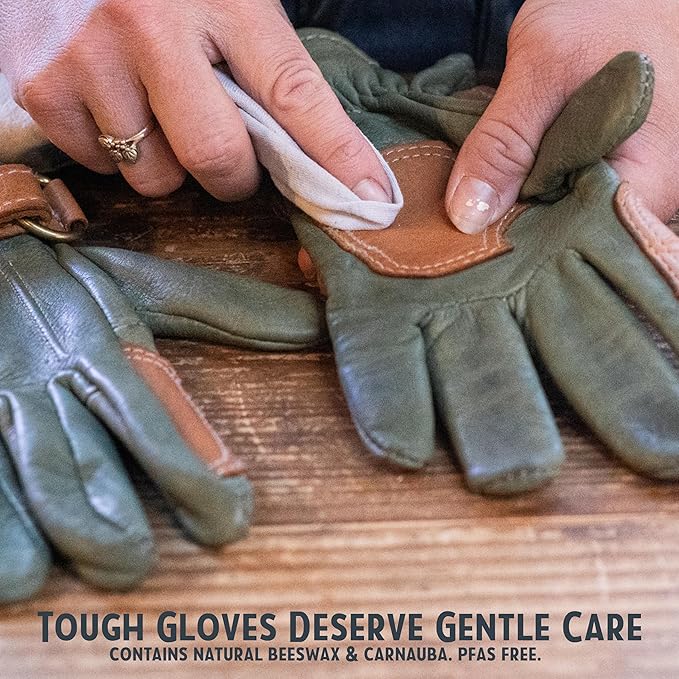 Snowshoe Leather Conditioner, Made in USA Since 1927 - Protect, Condition, Restore & Waterproof - Leather Conditioner for Furniture, Couch, Purses, Shoes, Boots, Gloves, Saddles (Quart)